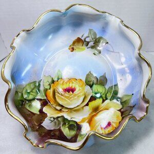 AQ 1891-1921 Hand-Painted Nippon Porcelain Ruffled Bowl Floral Design Gilded